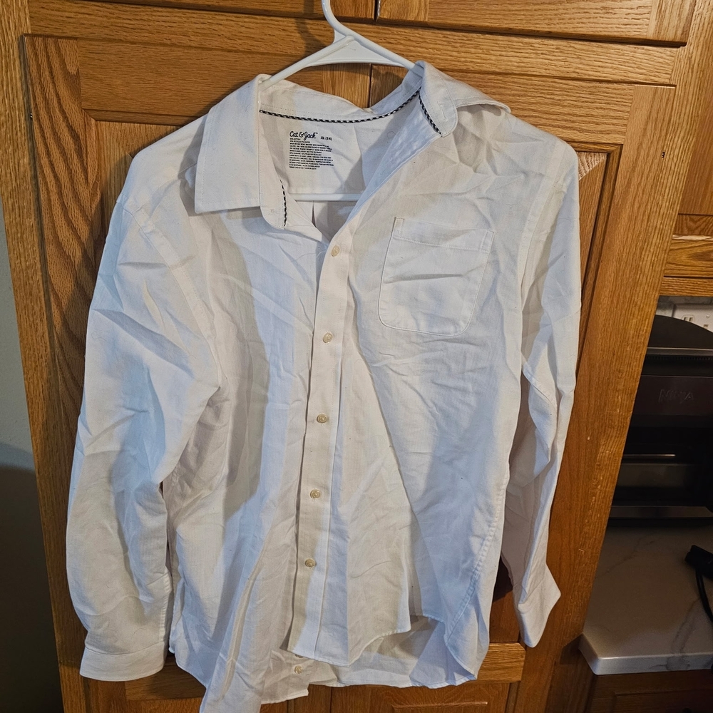 Cat & Jack Men's White Casual Button-Down Shirt